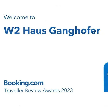 W2 Haus Ganghofer アパート *